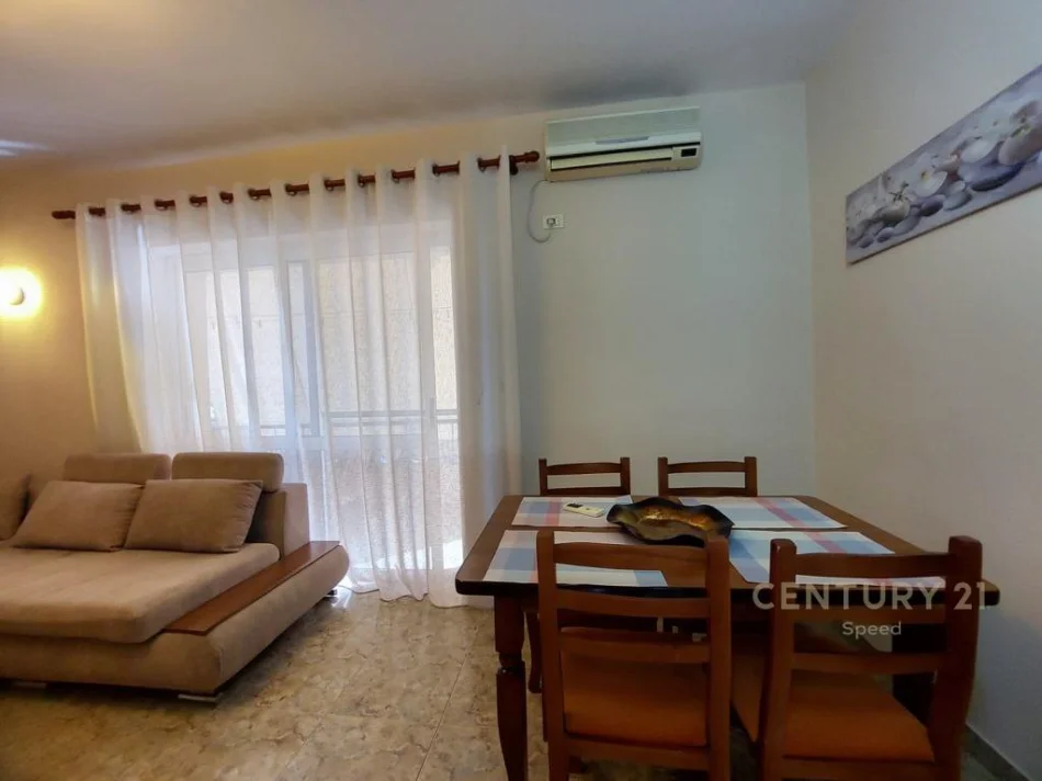 Tirane, jepet me qera apartament 1+1+Aneks+Ballkon Kati 5, 88 m² 600 € (Rruga Luigj Gurakuqi)