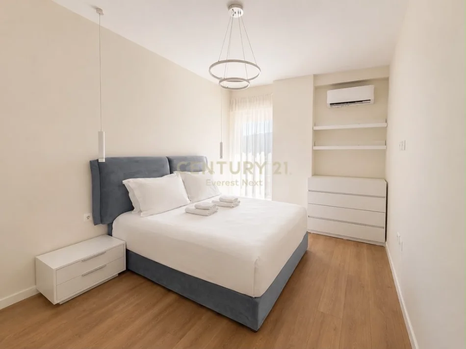 Tirane, jepet me qera apartament 1+1 Kati 8, 60 m² 1.100 € 