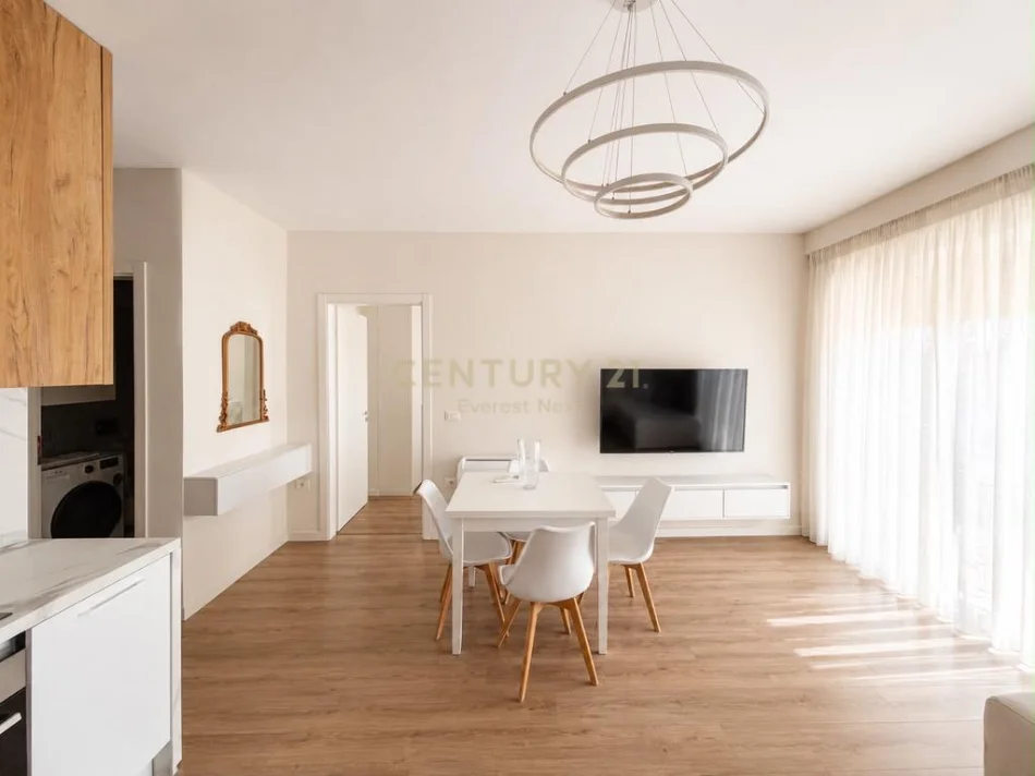 Tirane, jepet me qera apartament 1+1 Kati 8, 60 m² 1.100 € 