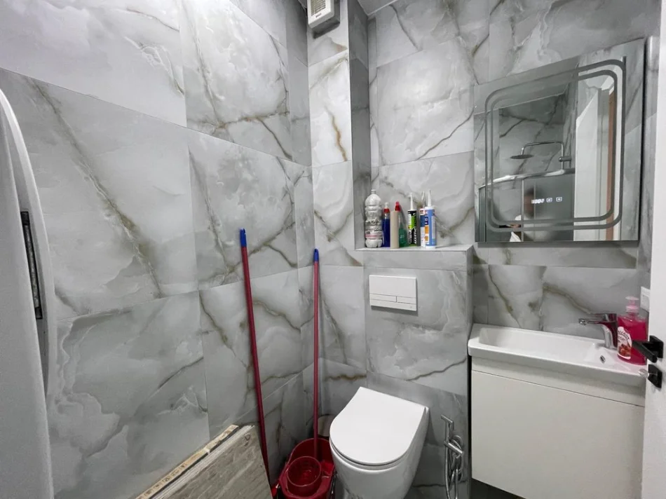 Tirane, shitet apartament 2+1 Kati 4, 60 m² (Tregu Elektrik)