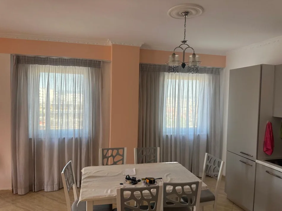 Tirane, jepet me qera apartament 2+1 Kati 6, 85 m² 600 € 