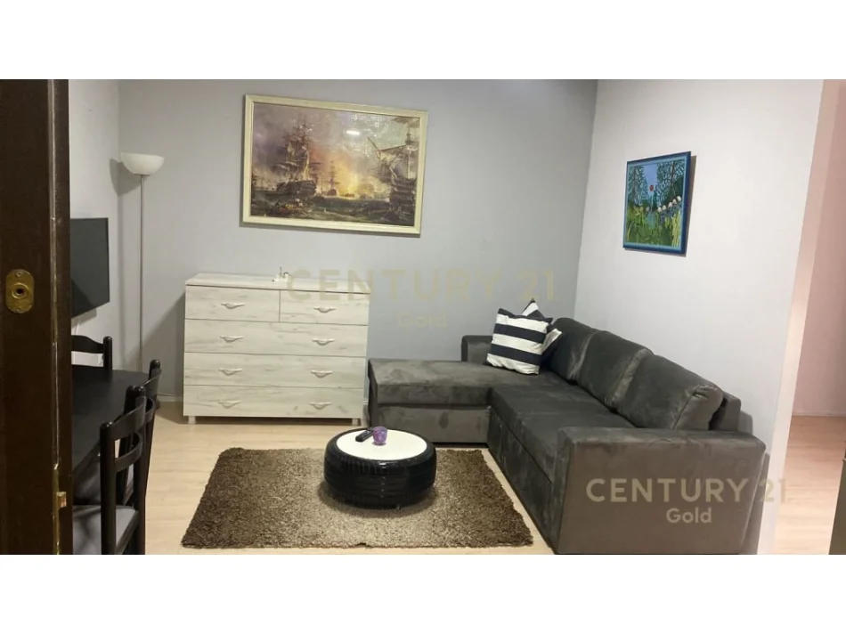Tirane, jepet me qera apartament 1+1 Kati 3, 47 m² 450 € (Tregu Elektrik)