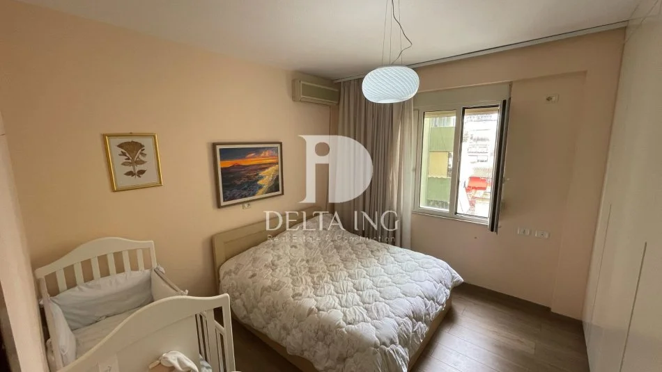 Tirane, jepet me qera apartament 2+1 Kati 4, 80 m² 800 € (Myslym Shyri)