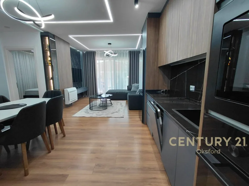 Tirane, jepet me qera apartament 2+1 Kati 2, 88 m² 900 € 