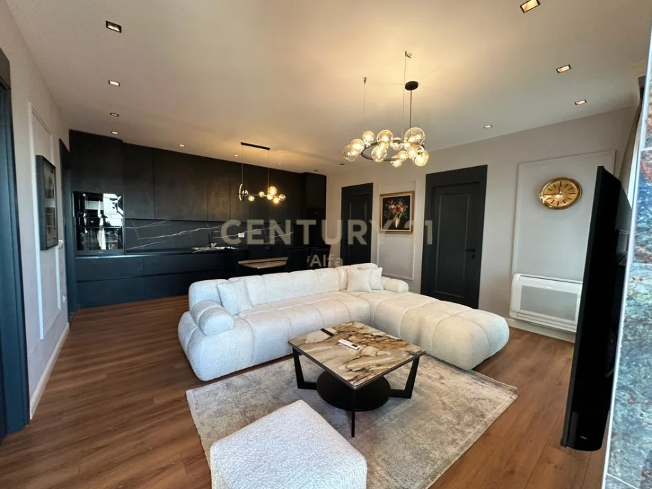 Tirane, jepet me qera apartament 3+1+Ballkon Kati 14, 140 m² 2.500 € (rruga e kavajes)