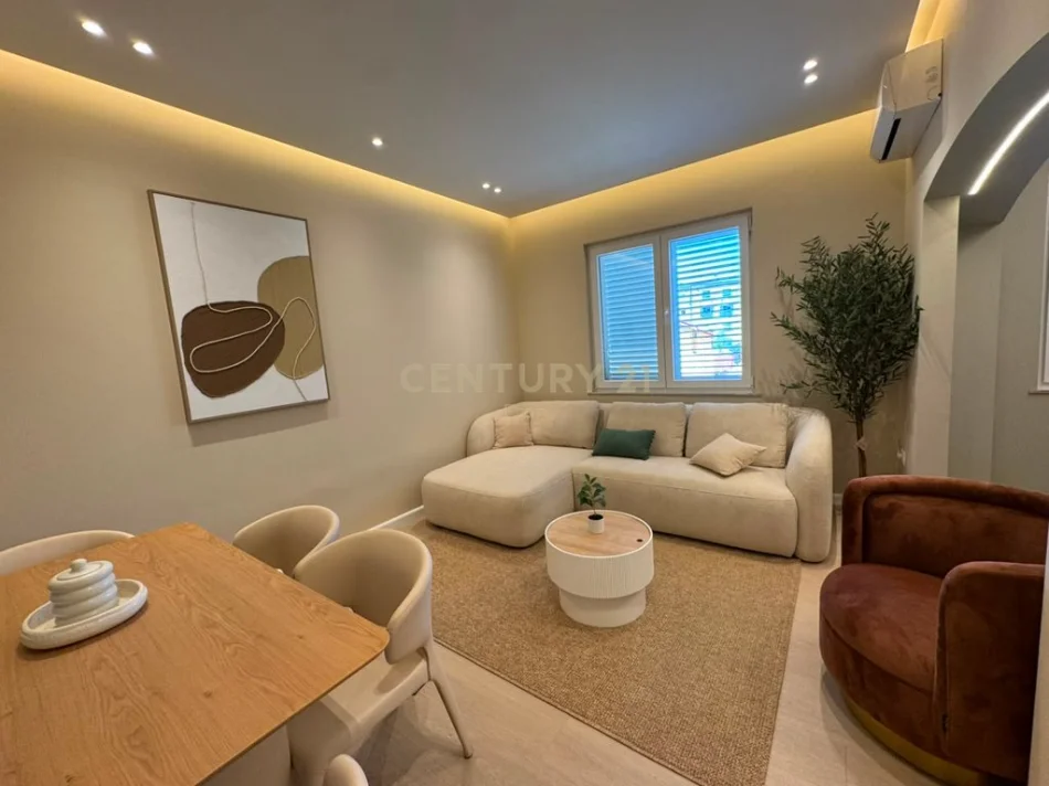 Tirane, shitet apartament 2+1 Kati 3, 100 m² (rruga bardhyl)