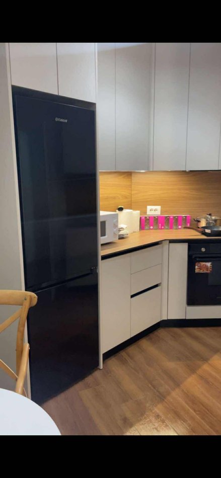 Tirane, jepet me qera apartament 1+1+Ballkon Kati 9, 600 € 