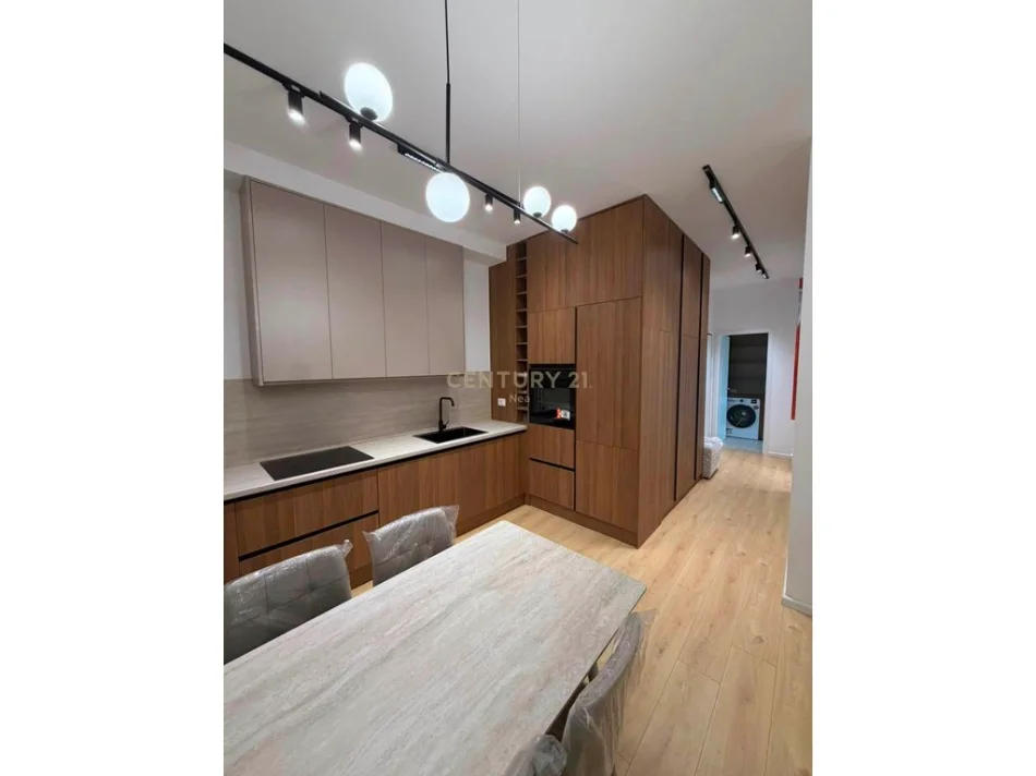Tirane, jepet me qera apartament 1+1 Kati 2, 65 m² 550 € (Kompleksi Kadiu)