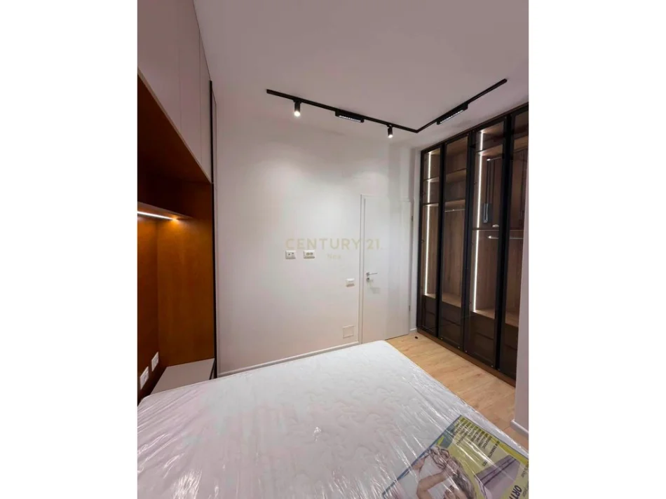 Tirane, jepet me qera apartament 1+1 Kati 2, 65 m² 550 € (Kompleksi Kadiu)