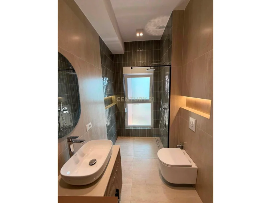 Tirane, jepet me qera apartament 1+1 Kati 2, 65 m² 550 € (Kompleksi Kadiu)