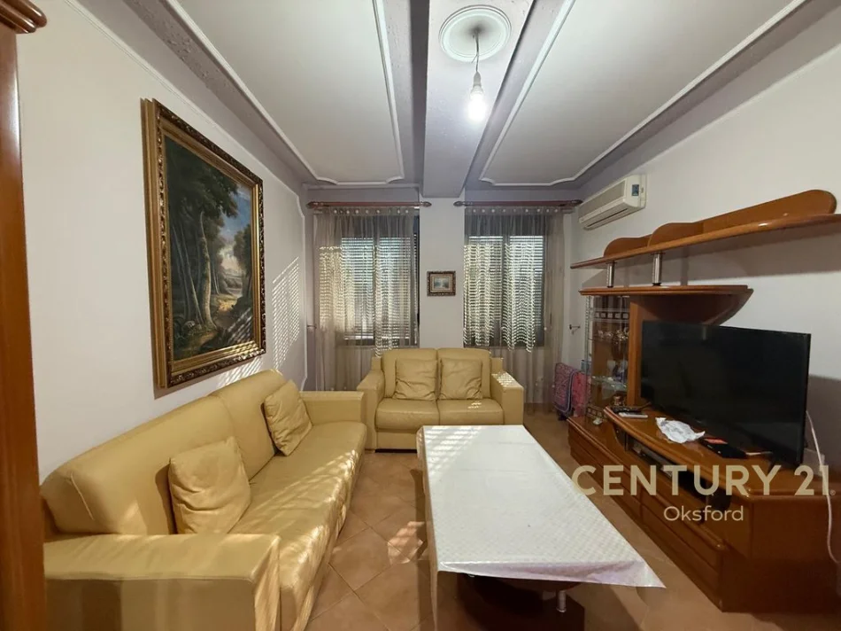 Tirane, jepet me qera apartament 1+1 Kati 3, 62 m² 500 € (21 dhjetori)
