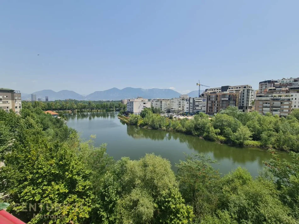 Tirane, jepet me qera apartament 2+1+Ballkon Kati 5, 120 m² 2.000 € (liqeni i thate)