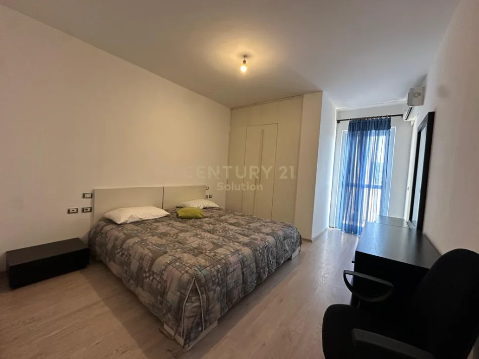 Tirane, jepet me qera apartament 2+1 Kati 7, 110 m² 480 € (yzberisht)