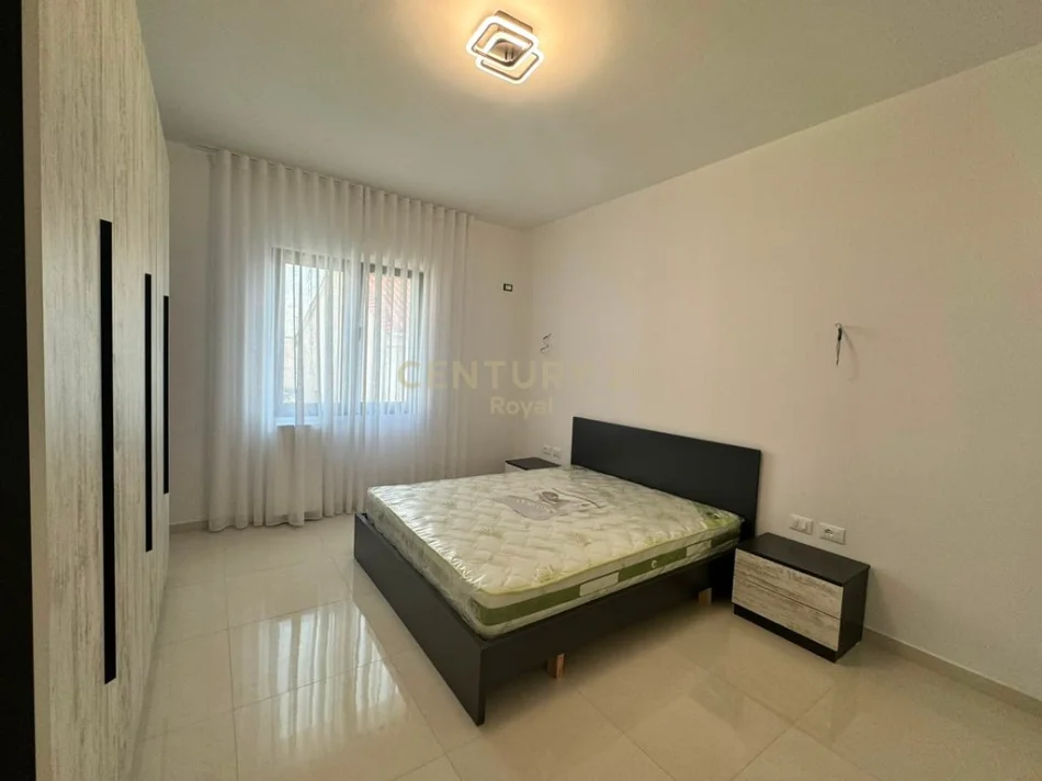 Tirane, jepet me qera apartament Kati 1, 100 m² 550 € (Sauk i Ri)