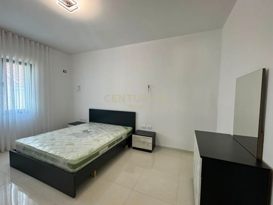 Tirane, jepet me qera apartament Kati 1, 100 m² 550 € (Sauk i Ri)