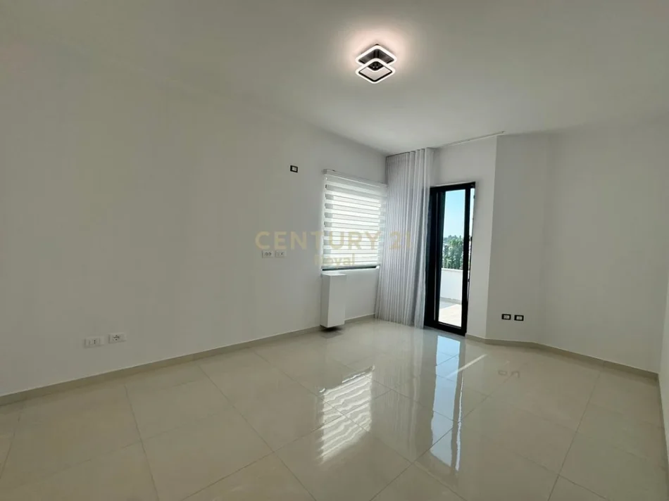 Tirane, jepet me qera apartament Kati 1, 100 m² 550 € (Sauk i Ri)