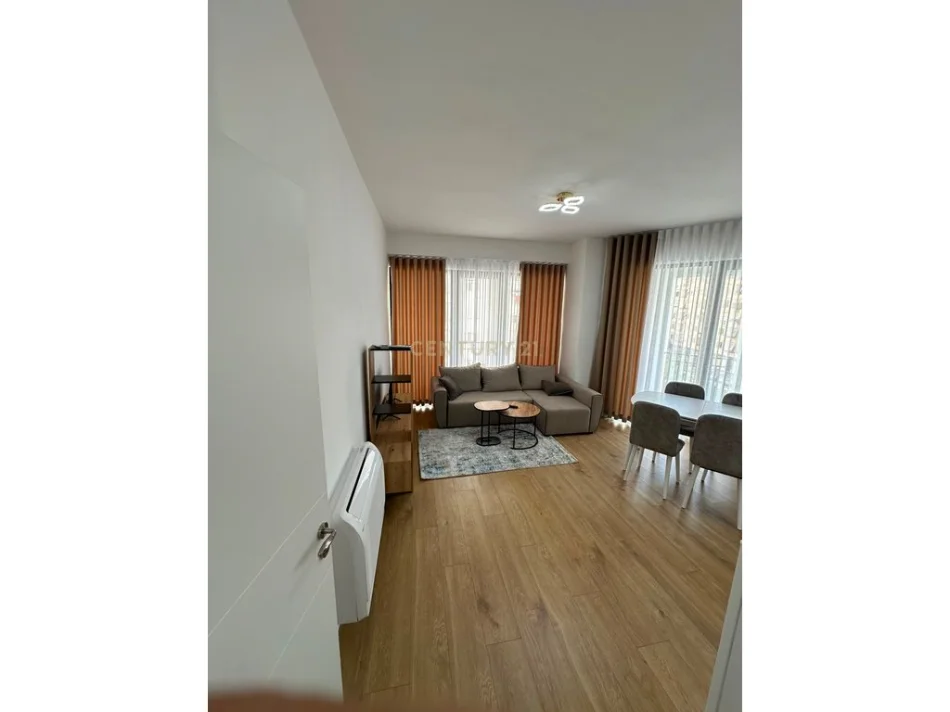 Tirane, jepet me qera apartament 2+1 Kati 3, 110 m² 600 € (astir urban gate)