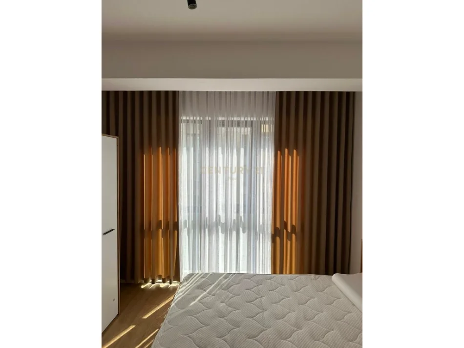 Tirane, jepet me qera apartament 2+1 Kati 3, 110 m² 600 € (astir urban gate)