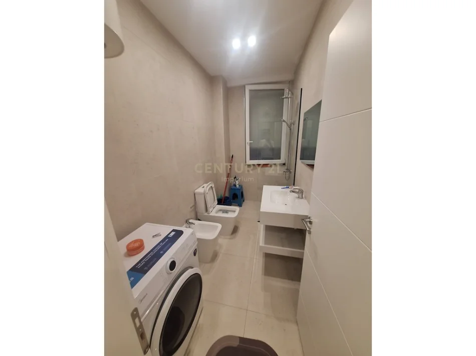 Tirane, jepet me qera apartament 1+1 Kati 3, 67 m² 590 € (Astir)