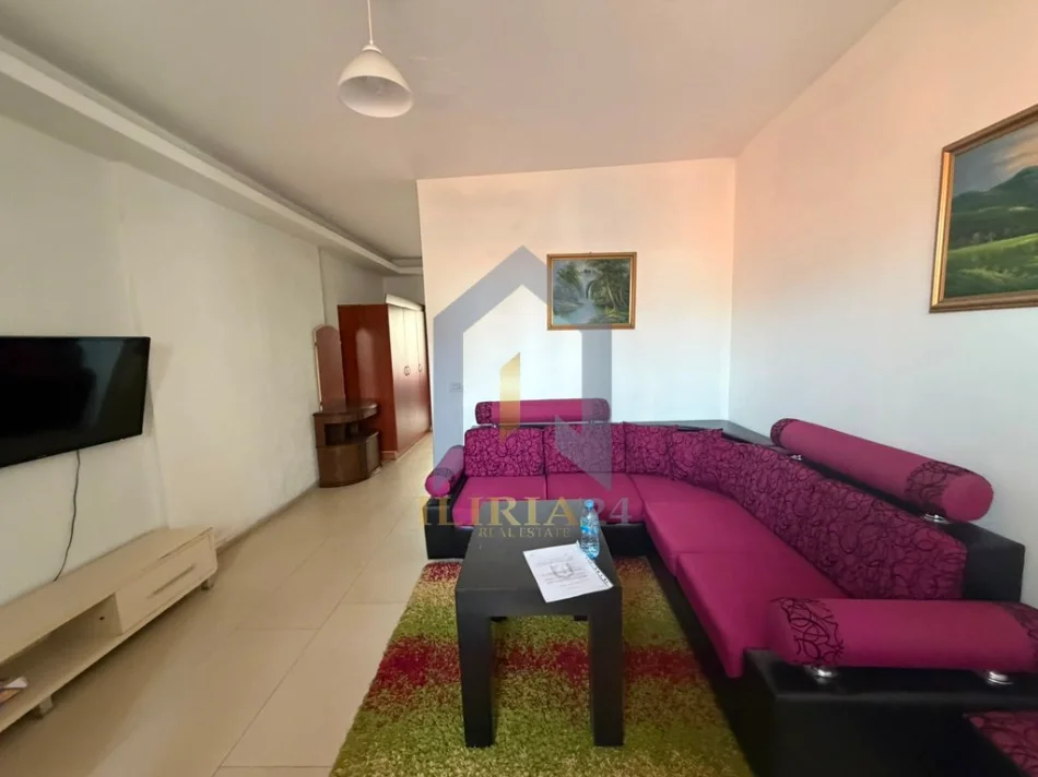 Tirane, jepet me qera apartament Kati 3, 62 m² 350 € (Rruga Gjergj Legisi)