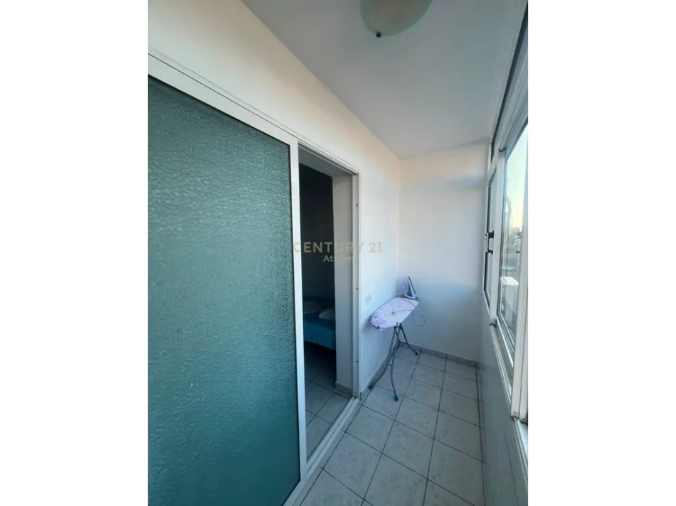 Tirane, jepet me qera apartament 2+1 Kati 6, 85 m² 550 € (Xhamia e Tabakeve)