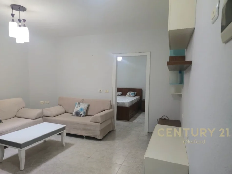 Tirane, jepet me qera apartament 1+1 Kati 3, 65 m² 500 € (Ish Fusha e Aviacionit)