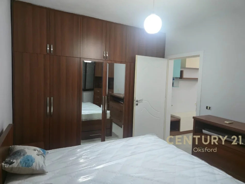 Tirane, jepet me qera apartament 1+1 Kati 3, 65 m² 500 € (Ish Fusha e Aviacionit)