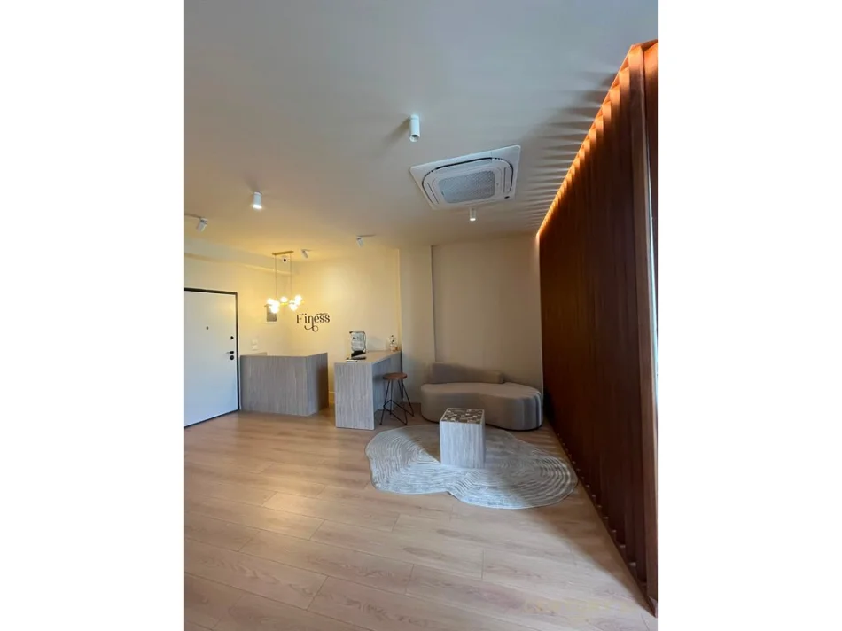 Tirane, jepet me qera ambjent biznesi Kati 1, 63 m² 1.500 € (Kompleksi Lake View, Liqeni Artificial)