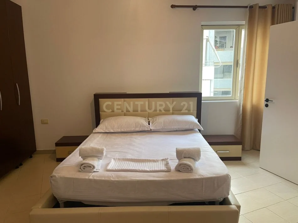 Tirane, jepet me qera apartament 1+1+Ballkon Kati 6, 67 m² 400 € (Perballe Restorant Freskut)