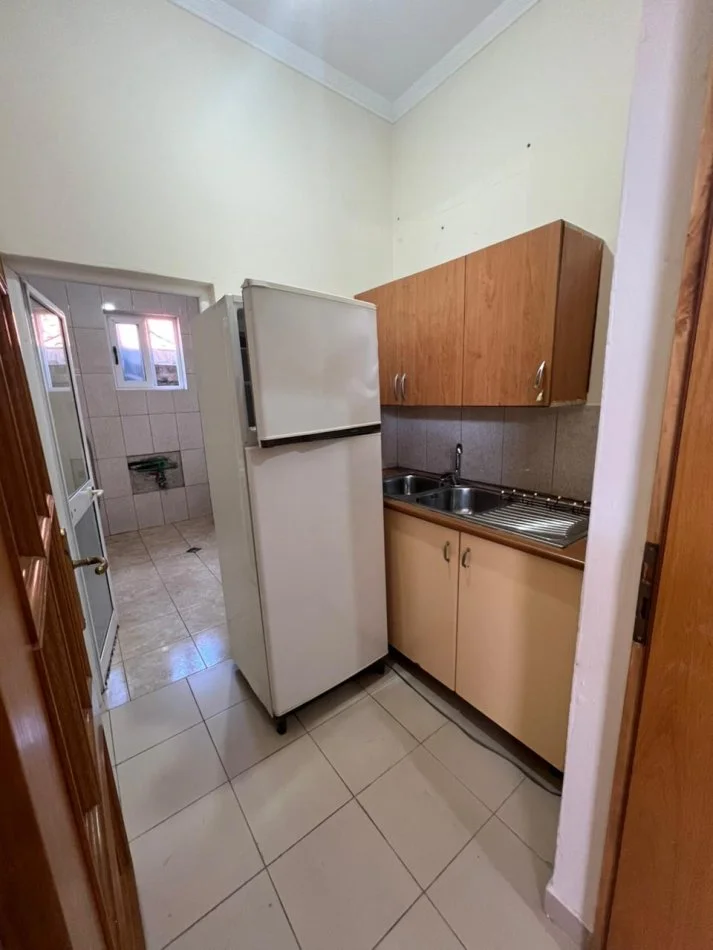 Tirane, jepet me qera apartament 1+1 Kati 3, 60 m² 350 € (Perballe QSUT)