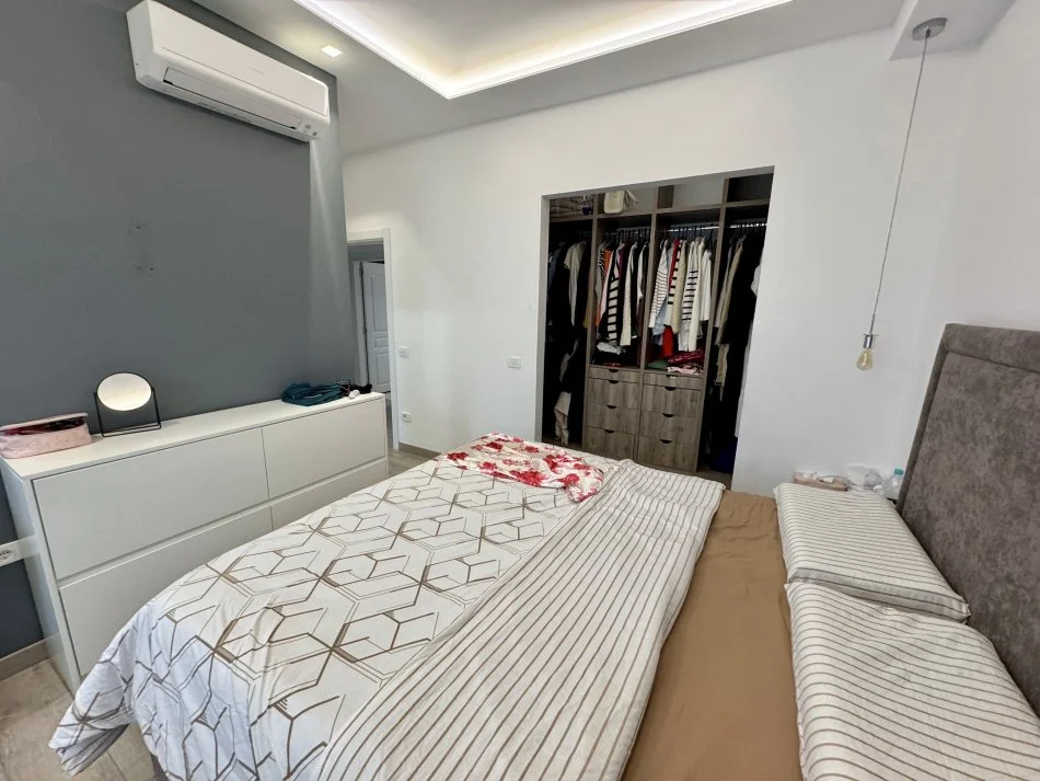 Tirane, shitet 2+1+Ballkon Kati 5, 106 m² 183.000 € (Oxhaku, Prane Xhamise Xhura)
