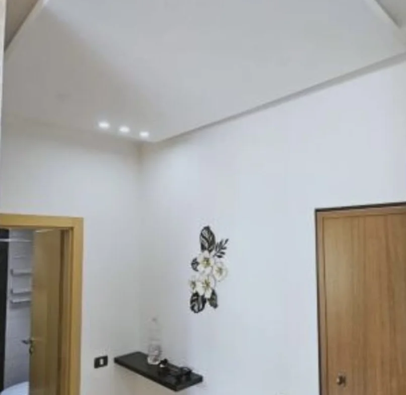 Tirane, jepet me qera apartament 1+1 , 66 m² 520 € (Rruga Liqeni i Thate)