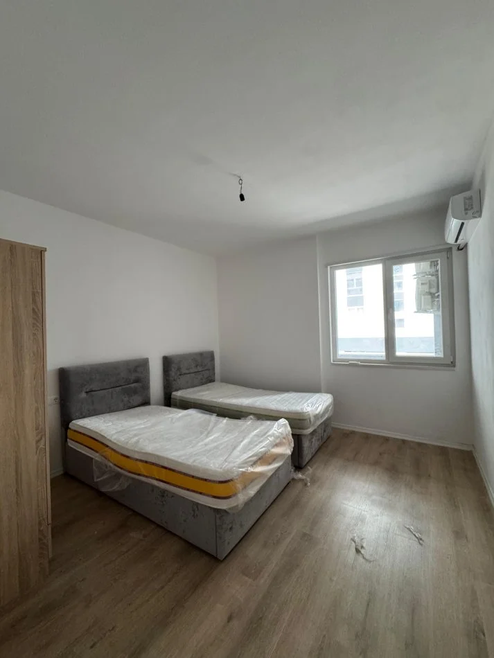 Tirane, shitet apartament 2+1 Kati 1, 98 m² 120.000 € (Univers city mbrapa QTU)