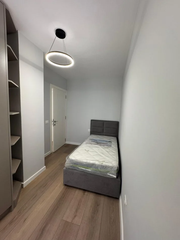 Tirane, shes apartament 2+1 Kati 3, 94 m² 135.000 € (Fresku)