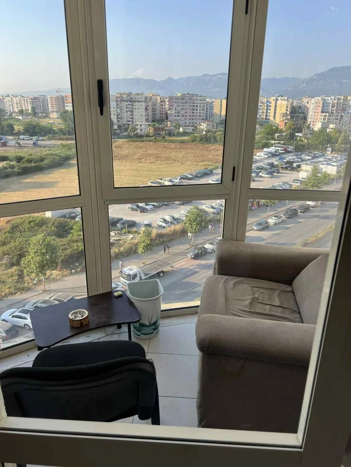 Tirane, jepet me qera apartament 2+1+Ballkon Kati 6, 90 m² 450 € (YZBERISHT PRANE GRAND GALLERY)