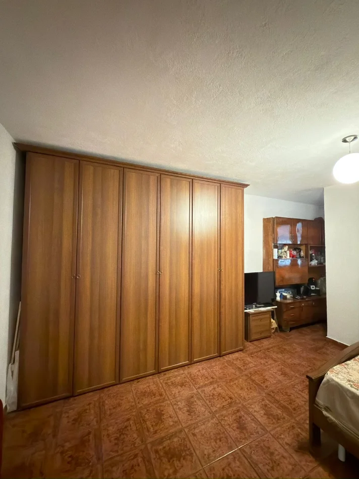 Tirane, shitet apartament 2+1 Kati 2, 100 m² 215.000 € 