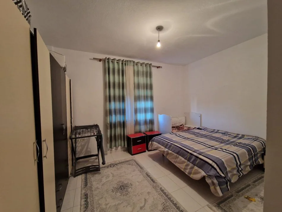 Tirane, shitet shtepi 2 Katshe Kati 0, 315 m² 280.000 € (yrshek)