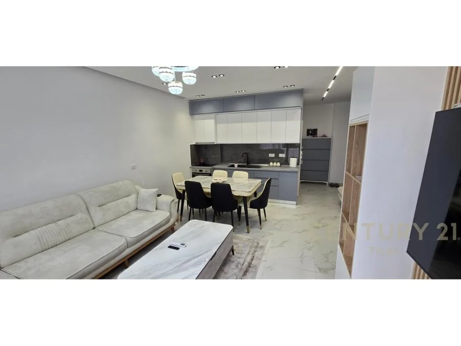 Tirane, jepet me qera apartament 3+1+Ballkon Kati 2, 99 m² 800 € (Don Bosko)