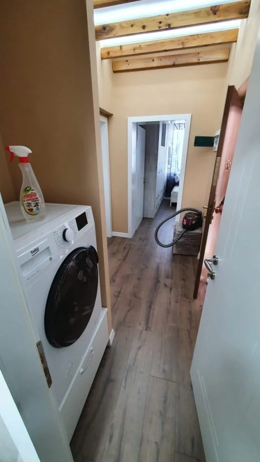 Tirane, jepet me qera apartament 2+1 , 95 m² 700 € (Rruga Mine Peza)