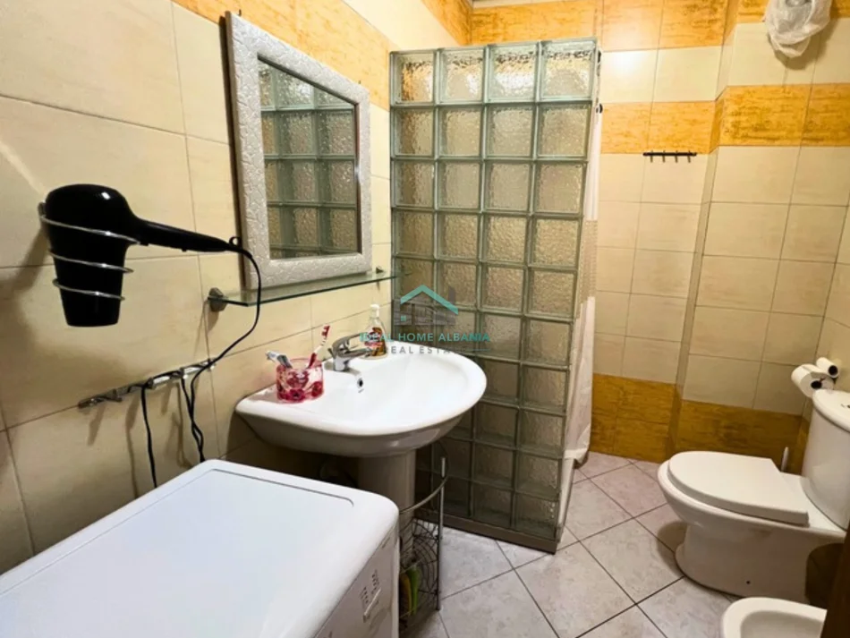 Vlore, shitet apartament 1+1+Ballkon Kati 3, 62 m² 112.000 € (VLORE)