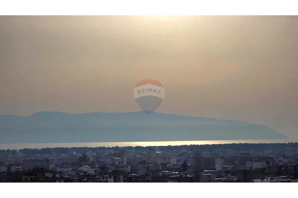 Vlore, shitet apartament+verande | Penthouse 2+1 Kati 10, 210 m² 160.000 € 