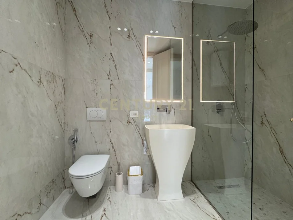 Tirane, jepet me qera apartament 2+1 Kati 1, 93 m² 1.600 € (Liqen i Thate)