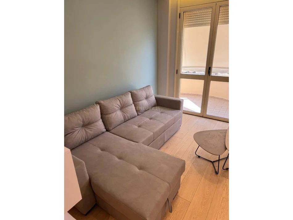 Tirane, shes apartament 1+1 Kati 8, 80 m² 185.000 € (Linjën e Dytë të Lungomares)