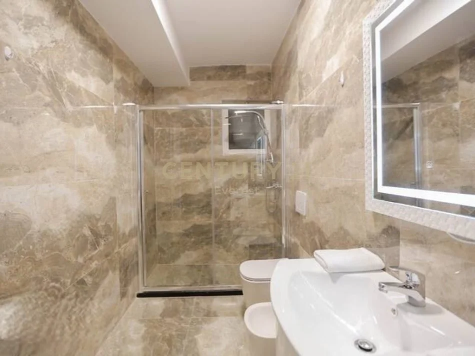 Tirane, jepet me qera apartament 2+1 Kati 2, 85 m² 750 € (Sheshi Willson)