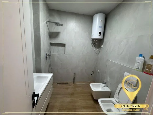 Tirane, shitet apartament 2+1+Aneks+Ballkon Kati 1, 88 m² 180.000 € (Rruga Muzaket)