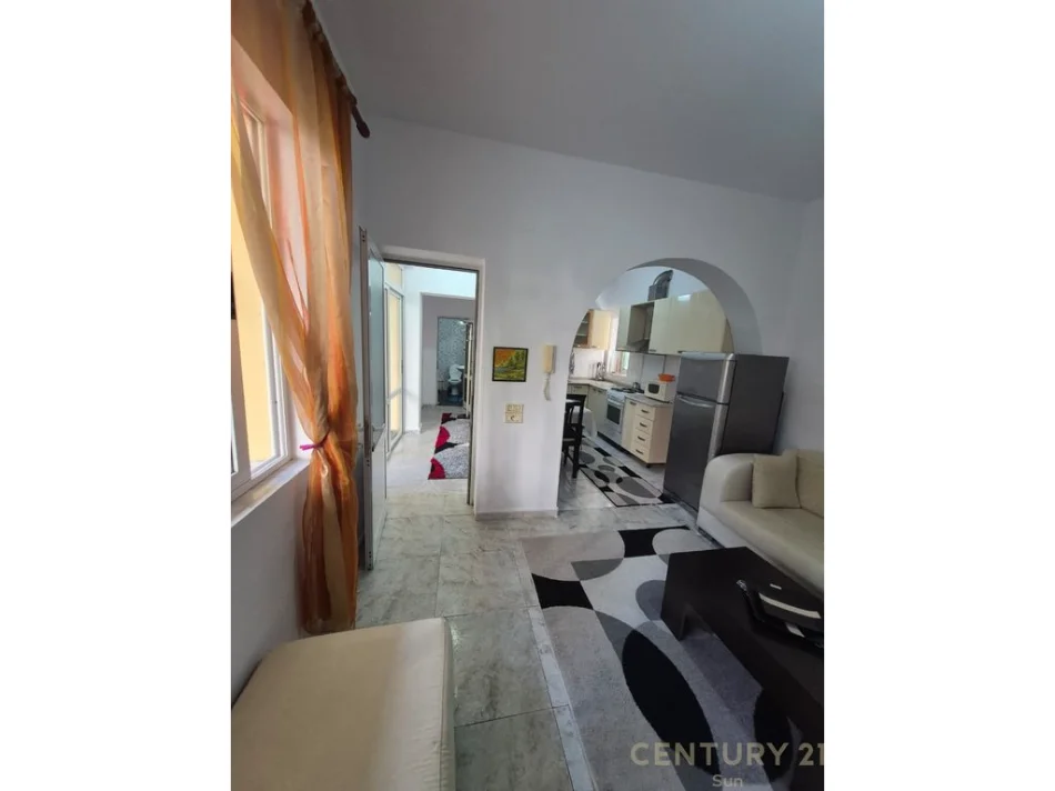 Tirane, jepet me qera apartament 1+1 Kati 1, 64 m² 400 €