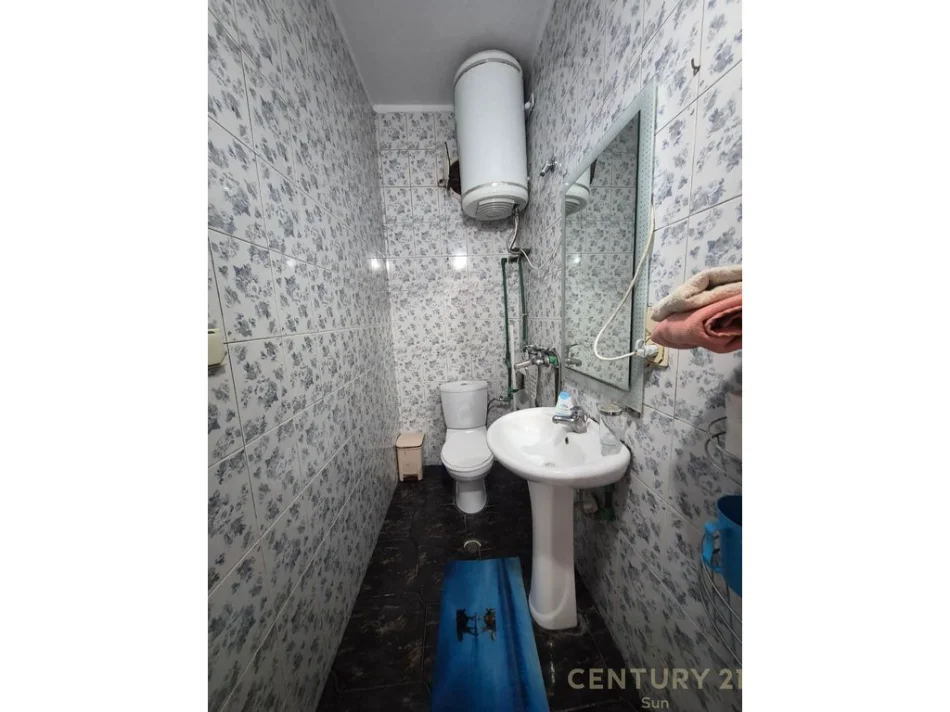 Tirane, jepet me qera apartament 1+1 Kati 1, 64 m² 400 €