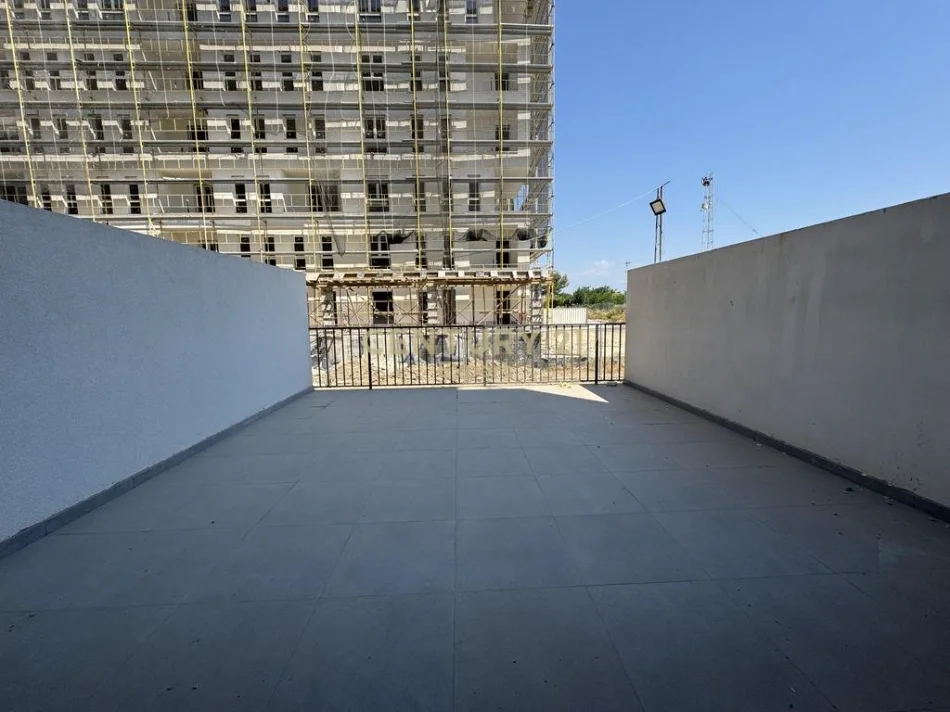 Tirane, shitet apartament 2+1 Kati 0, 188 m² 160.000 € (Univers city)