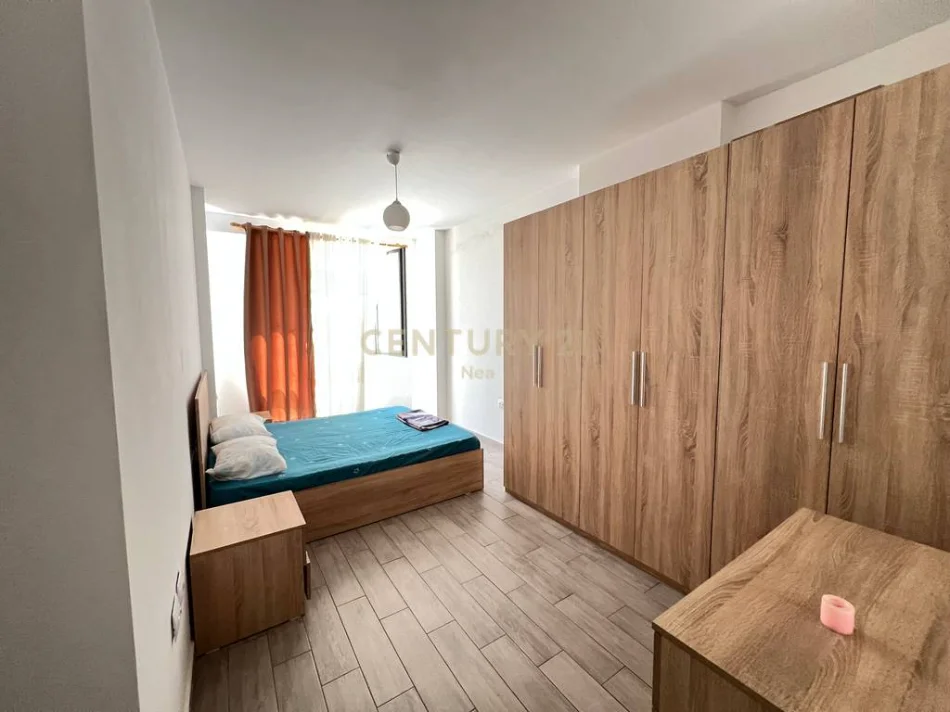 Tirane, jepet me qera apartament 1+1 Kati 1, 60 m² 500 € (Fusha e Aviacionit)