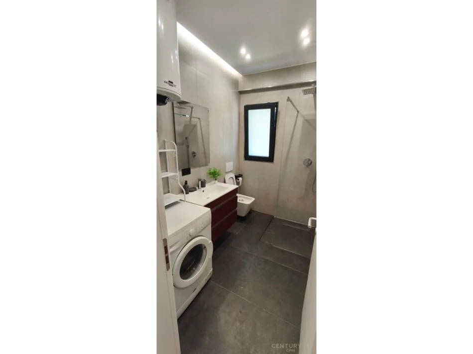 Tirane, jepet me qera apartament 1+1 Kati 3, 45 m² 500 € 